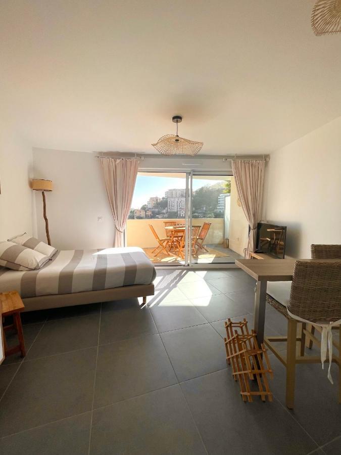 Luxueux Studio Neuf - Frontiere Monaco - Piscine - Parking Prive Eksteriør billede