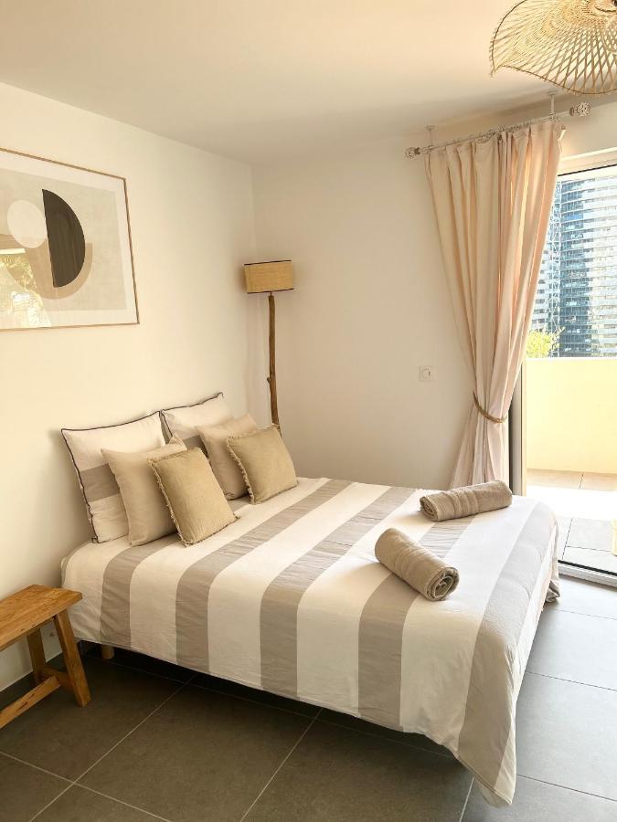 Luxueux Studio Neuf - Frontiere Monaco - Piscine - Parking Prive Eksteriør billede